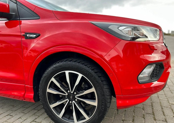 Ford Kuga cena 70002 przebieg: 167538, rok produkcji 2017 z Lębork małe 667